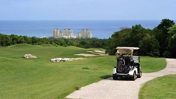 ホテル The Palmyra A Solis Resort & Spa モンテゴ・ベイ