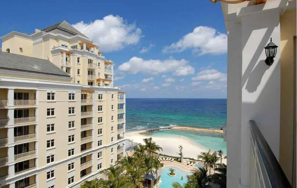 호텔 The Palmyra A Solis Resort & Spa 몬테고 베이