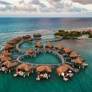 Sandals Royal Caribbean & Private Island - Couples Only ***** Montego Bay